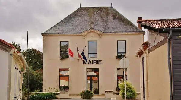 Borne de Recharge 85 Installateur borne de recharge Landevieille